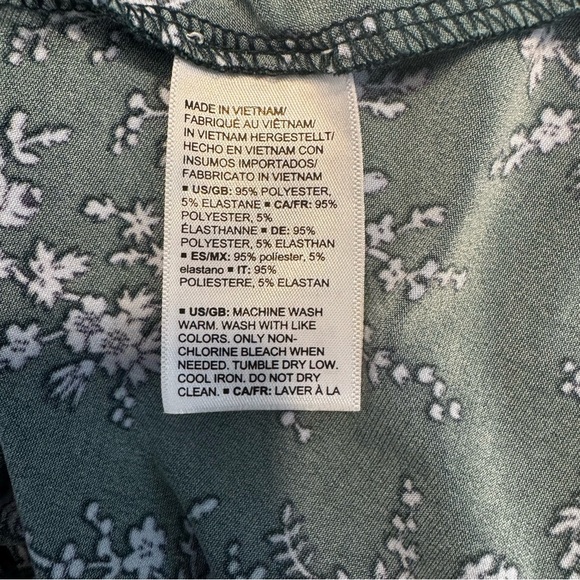 Lark & Ro Fixed Wrap Hunter Green Floral Short Sleeve Casual Dress Size 16 - Picture 9 of 9